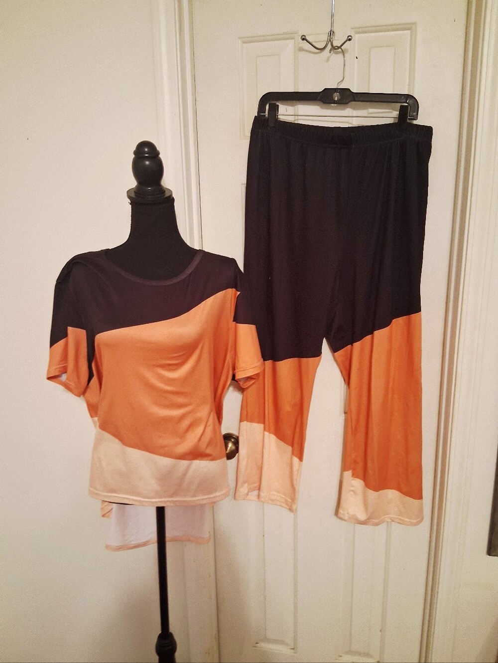 Two-Piece Colorblock Lounge Set in Black, Orange & Cream
